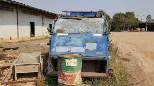 ขาย ชุดดั้มขยะมูลฝอย พร้อมคัสซีเทียม แต่ไม่มีกระบอกยกดั้มครับ