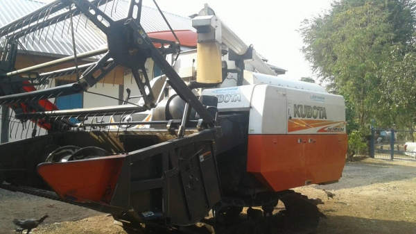 **ดาวน์ 570,000 บ.ต่อรอง/// รถเกี่ยวนวดข้าว แบบอุ้ม KUBOTA DC-95GM Plus ปี57 95แรง อุ้ม1.4ตัน ใช้งานน้อย 1,0xx ชม.ช่วงล่าง75-80\%**ขายดาวน์ เปลี่ยนสัญญา KUBOTA DC-95GM PLUS รถเกี่ยวนวดข้าว แบบอุ้ม สภาพ80\% สวยเดิมบาง เหลืองวดสุดท้าย กันยายน-59 KUBOTA DC-95G **ดาวน์ 570,000 บ.ต่อรอง/// รถเกี่ยวนวดข้าว แบบอุ้ม KUBOTA DC-95GM Plus ปี57 95แรง อุ้ม1.4ตัน ใช้งานน้อย 1,0xx ชม.ช่วงล่าง75-80\%**ขายดาวน์ เปลี่ยนสัญญา KUBOTA DC-95GM PLUS รถเกี่ยวนวดข้าว แบบอุ้ม สภาพ80\% สวยเดิมบาง เหลืองวดสุดท้าย กันยายน-59 KUBOTA DC-95G