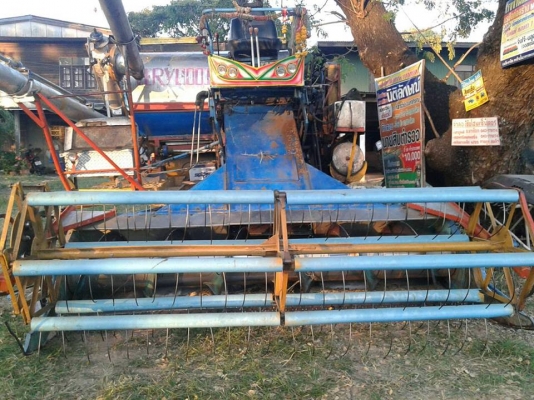 ขายรถเกี่ยวข้าว เครื่องอีซูซุ205แรง อุ้ม 2.2ตัน สภาพพร้มลงงานได้ปั๊มไดกิ้น22แฝด พร้อมใช้งาน