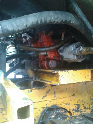 ขายรถเกี่ยวข้าว เครื่องอีซูซุ205แรง อุ้ม 2.2ตัน สภาพพร้มลงงานได้ปั๊มไดกิ้น22แฝด พร้อมใช้งาน