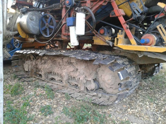 ขายรถเกี่ยวข้าว เครื่องอีซูซุ205แรง อุ้ม 2.2ตัน สภาพพร้มลงงานได้ปั๊มไดกิ้น22แฝด พร้อมใช้งาน