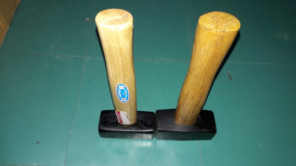 ขายค้อนปอนเก่าเก็บทาปาเรียขนาด 1250 1000 กรัม ขายค้อนปอนเก่าเก็บทาปาเรียขนาด 1250 1000 กรัม