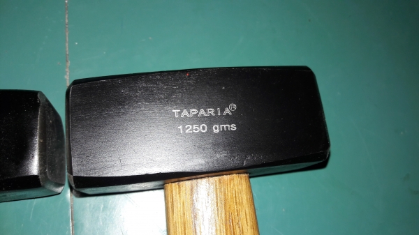 ขายค้อนปอนเก่าเก็บทาปาเรียขนาด 1250 1000 กรัม ขายค้อนปอนเก่าเก็บทาปาเรียขนาด 1250 1000 กรัม