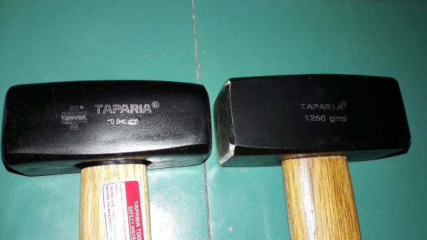 ขายค้อนปอนเก่าเก็บทาปาเรียขนาด 1250 1000 กรัม ขายค้อนปอนเก่าเก็บทาปาเรียขนาด 1250 1000 กรัม