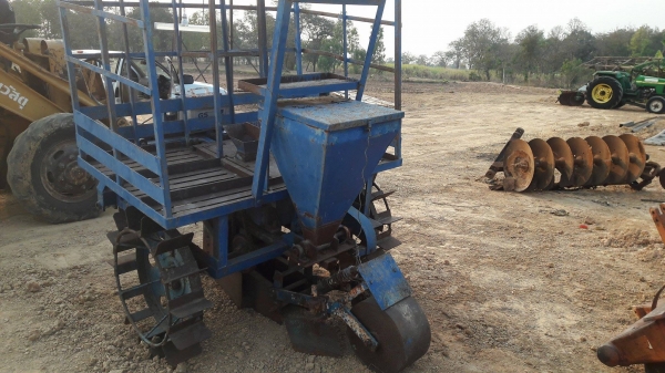 22000บาทงดต่อรองครับหางปลูกอ้อย45-70แรง พร้อมใช้ ใช้งานได้เลยครับ