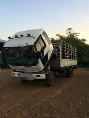 HINO  FD3HHA  รถบรรทุก  6ล้อ ยาว 6 เมตรขาย 580,000
