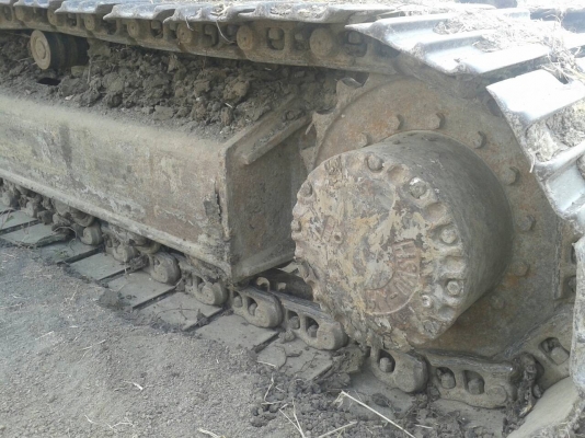 ขายรถแบคโฮ KOMATSU PC120-5 เอกสารเล่มทะเบียน ระบบไฟเต็ม ราคา 740000