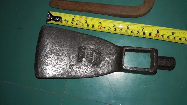 ขายเครื่องมืองานโบราณยุโรปจอบหงอนตราตาและคราดงานยุโรปเก่าๆ ขายเครื่องมืองานโบราณยุโรปจอบหงอนตราตาและคราดงานยุโรปเก่าๆ