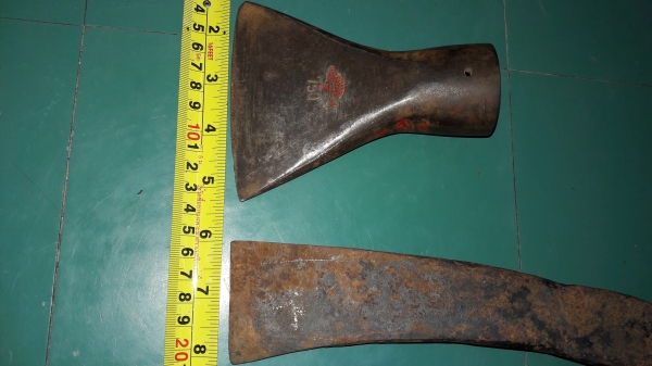 ขายขวานขุดขวานโยนงานเก่าโบราณแพ็คคู่งานดีเก่าๆ ขายขวานขุดขวานโยนงานเก่าโบราณแพ็คคู่งานดีเก่าๆ