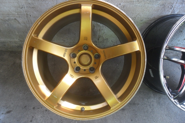 ล้อแม็ก18นิ้ว5รู114 กว้าง10นิ้วกับ10.5นิ้ว สวยๆ 4 วง ราคา 7900 บาท