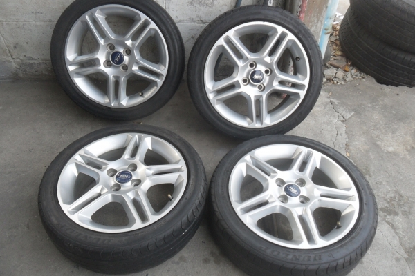 ล้อแม็ก16นิ้ว4รู100 ฟอด พร้อมยาง สวยๆ 4 ล้อ ราคา 5900 บาท