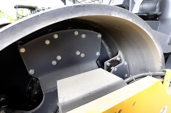 ขายรถบด 20 ตันใหม่ Dynapac รุ่น CA610D