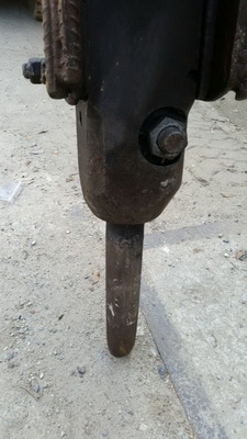 หัวเจาะปูน คอนกรีต เบรคเกอร์ FURUKAWA สำหรับใส่รถขุด แบคโฮ pc 30-40 เก่าญี่ปุ่นครับ หัวเจาะปูน คอนกรีต เบรคเกอร์ FURUKAWA สำหรับใส่รถขุด แบคโฮ pc 30-40 เก่าญี่ปุ่นครับ