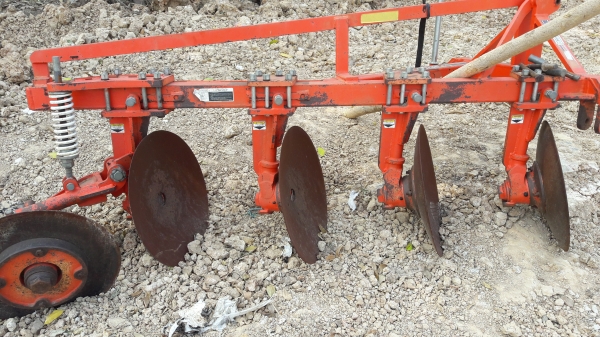 ขายรถไถคูโบต้าL4708ใบมีดผาล4และโรตารี้พร้อมใช้ครับ