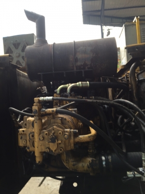 ขายค่ะ Komatsu PC200-6 รถพร้อมใช้งาน  เครื่องปั้มเช็คใหม่  ใบแทรค 80 ช่วงล่างสวย ไฟฟ้าครบ