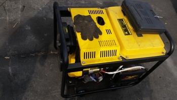 เครื่องเชื่อมพร้อมปั่นไฟ 190 W เครื่องดีเซล 220V ขนาด 1 สูบ 5 KVA รับประกัน 15 วัน ครับ เครื่องเชื่อมพร้อมปั่นไฟ 190 W เครื่องดีเซล 220V ขนาด 1 สูบ 5 KVA รับประกัน 15 วัน ครับ