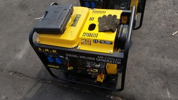 เครื่องเชื่อมพร้อมปั่นไฟ 190 W เครื่องดีเซล 220V ขนาด 1 สูบ 5 KVA รับประกัน 15 วัน ครับ เครื่องเชื่อมพร้อมปั่นไฟ 190 W เครื่องดีเซล 220V ขนาด 1 สูบ 5 KVA รับประกัน 15 วัน ครับ