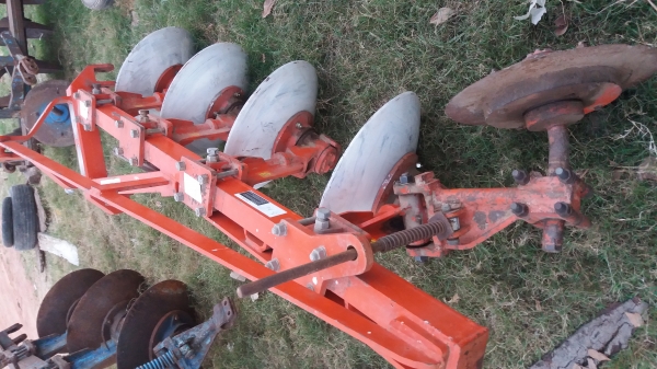 ผาน4ใบ22ตราช้างใส่รถ34-49แรง