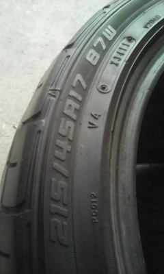 215/45R17 DUNLOP DIREZA DZ101 ชุด 4 เส้น tel.081-427-3941 ไอดีไลน์ autobot107 215/45R17 DUNLOP DIREZA DZ101 ชุด 4 เส้น tel.081-427-3941 ไอดีไลน์ autobot107