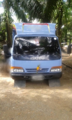 รถอีซูซุ 6 ล้อดั้ม 120 แรงม้า  ปี 40.   ( ฝาดำ )   สนใจติดต่อ  081 - 6079515