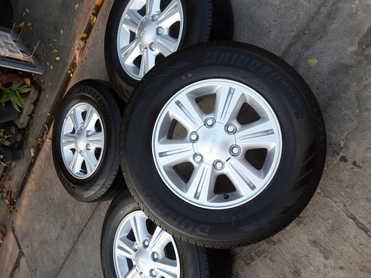 ล้อ all new isuzu ขอบ 15 พร้อมยางป้ายแดงปี 16 ชุดล่ะ 16500