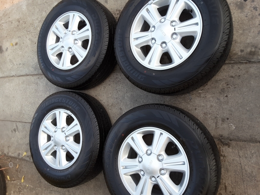 ล้อ all new isuzu ขอบ 15 พร้อมยางป้ายแดงปี 16 ชุดล่ะ 16500