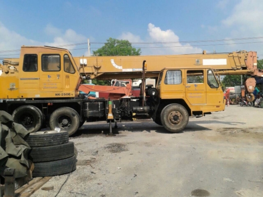 รถเครน KATO NK-250E-V โทร.ตู่ :0819153830