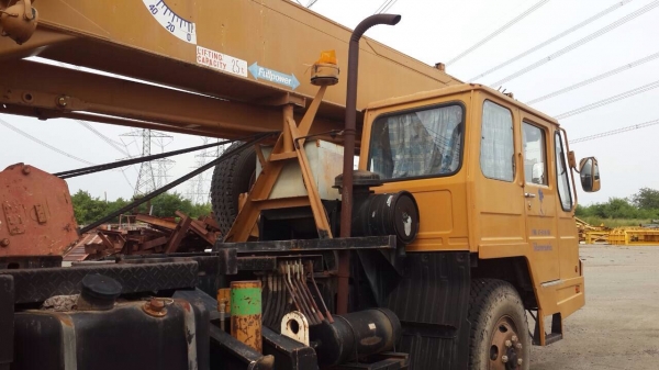 รถเครน KATO NK-250E-V โทร.ตู่ :0819153830