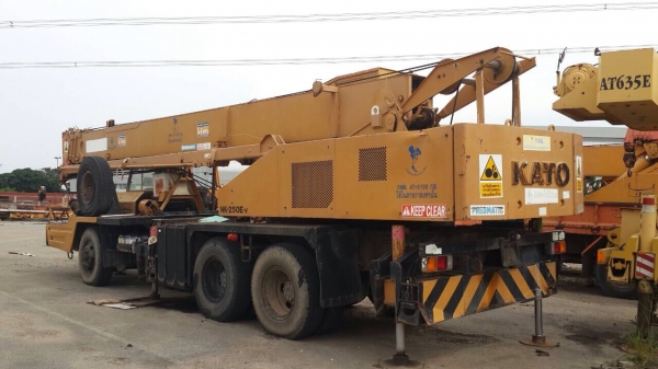 รถเครน KATO NK-250E-V โทร.ตู่ :0819153830
