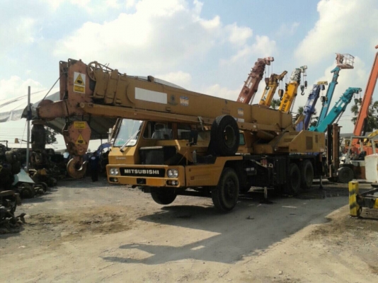 รถเครน KATO NK-250E-V โทร.ตู่ :0819153830