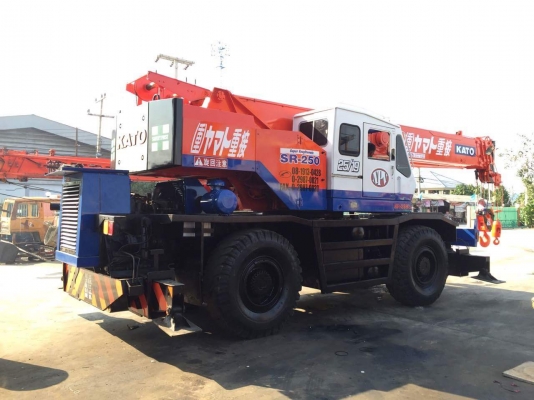 ขายรถเครน25ตัน SR-250 รถสวย สภาพพร้อมใช้งาน สนใจโทร 090-8588220คุณนะ 093-3258446คุณบิว หรือเข้าดูสินค้าอื่นๆได้ที่ www.truck.in.th/498 หรือเพจFacebook ณรงค์ ซื้อขายรถมือสอง (เว็บไซต์ส่วนตัว) หรือFacebook คุณนะ รถบรรทุก