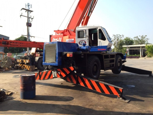 ขายรถเครน25ตัน SR-250 รถสวย สภาพพร้อมใช้งาน สนใจโทร 090-8588220คุณนะ 093-3258446คุณบิว หรือเข้าดูสินค้าอื่นๆได้ที่ www.truck.in.th/498 หรือเพจFacebook ณรงค์ ซื้อขายรถมือสอง (เว็บไซต์ส่วนตัว) หรือFacebook คุณนะ รถบรรทุก