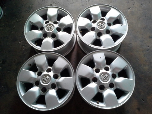 ล้อ Vigo 4WD 6/139 ขอบ15* สภาพดี 1ชุด + นอตแท้24ตัว