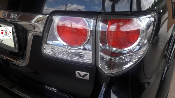 ฟอร์จูนเนอร์ 3.0 D4D VN Turbo Fulltime4WD ปี 2011 ยางใหม่ ไมล์น้อย