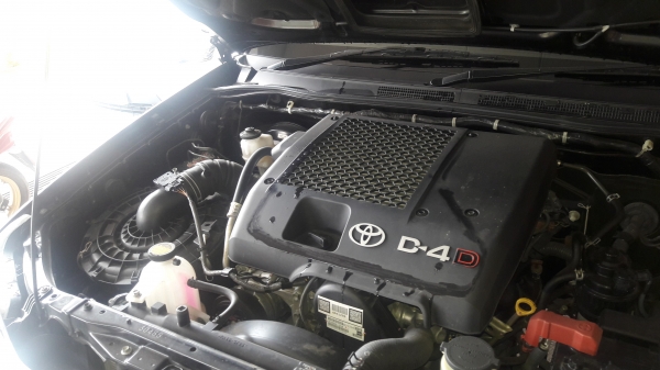 ฟอร์จูนเนอร์ 3.0 D4D VN Turbo Fulltime4WD ปี 2011 ยางใหม่ ไมล์น้อย