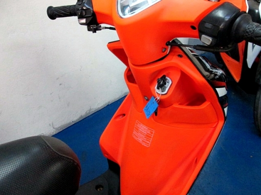 mio z 115 cc. สีส้มขาว รถเดือน กันยายน ปี54 ไมล์ 12xxx โล โปรโมชั่น แถม 3 รายการ 19900