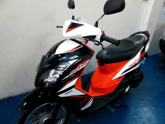 mio z 115 cc. สีส้มขาว รถเดือน กันยายน ปี54 ไมล์ 12xxx โล โปรโมชั่น แถม 3 รายการ 19900