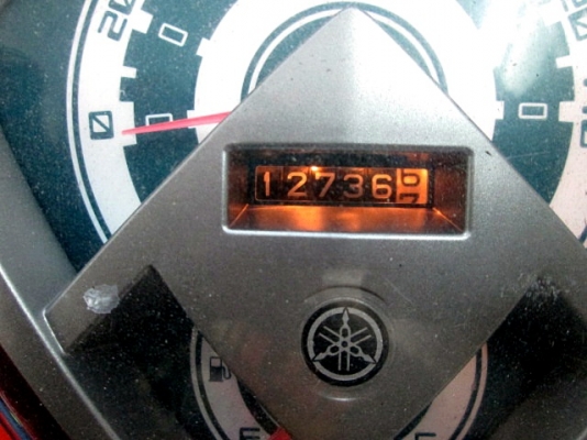 mio z 115 cc. สีส้มขาว รถเดือน กันยายน ปี54 ไมล์ 12xxx โล โปรโมชั่น แถม 3 รายการ 19900