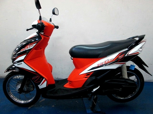mio z 115 cc. สีส้มขาว รถเดือน กันยายน ปี54 ไมล์ 12xxx โล โปรโมชั่น แถม 3 รายการ 19900