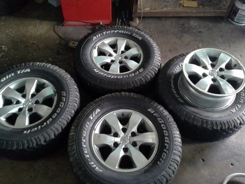 ล้อ Vigo + BF All 265/70/16 ปลายปี11 สภาพดี 1ชุด