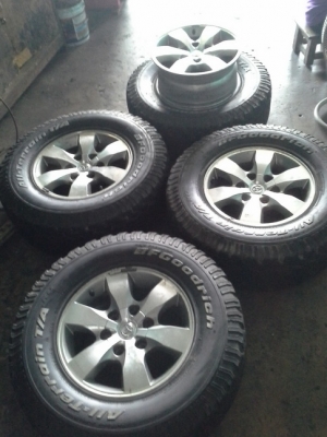 ล้อ Vigo + BF All 265/70/16 ปลายปี11 สภาพดี 1ชุด