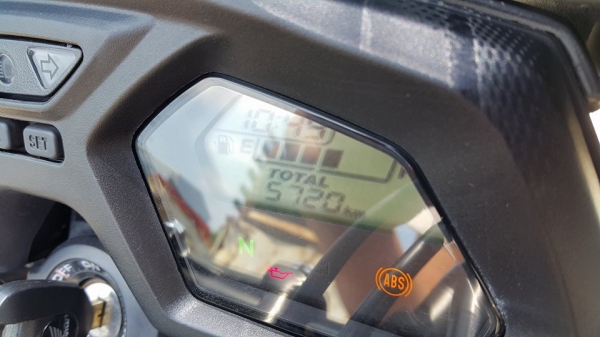 CB650F 2014 วิ่งน้อยมาก ยางโตมิชลินใหม่ ไม่แพง ต่อรองราคาได้ครับ CB650F 2014 วิ่งน้อยมาก ยางโตมิชลินใหม่ ไม่แพง ต่อรองราคาได้ครับ