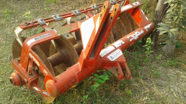 ขายตามสภาพพาน6CMTใบ24นิ้วติดมากับรถไถยันมาร์49แรง