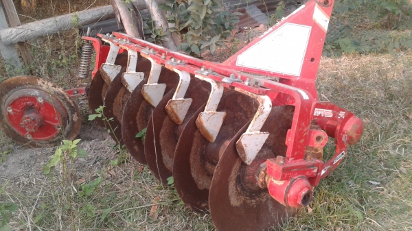 ขายตามสภาพพาน6CMTใบ24นิ้วติดมากับรถไถยันมาร์49แรง