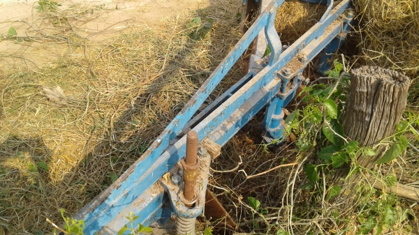 ขายตามสภาพพาน3ติดมากับรถไถฟอดร์