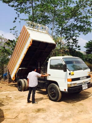 ขาย NPR115ดั้ม. เอกหน้า-เอฟหลัง. พวงมาลัยพาวเวอ. รถสวยมากๆ