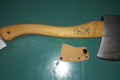 ขายขวานเสือ1 1/4ปอน HULT'S CELEBRATED AXES. MADE IN SWEDEN. ขายขวานเสือ1 1/4ปอน HULT'S CELEBRATED AXES. MADE IN SWEDEN.