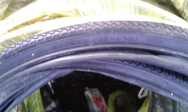 ยางนอกและยางในจักรยานโบราณ