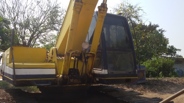 ขายแบ็คโฮ KOBELCO (sk200) msrk 3 รถแรงพร้อมใช้งาน