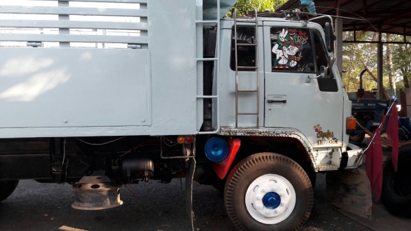 สิบล้อ อีซูชุ FXZ32 NFY 240นางฟ้า ดั้ม 2เพาใหญ่ สภาพดีสวยเดิมพร้อมใช้  ทะเบียนพร้อมโอน